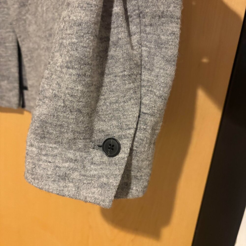 Unlined Buttoned Blazer - Picture 5 of 5
